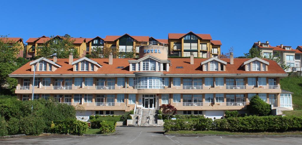 Residencia Miramar Hotel ซาน บีเซนเต เด ลา บาร์เกรา ภายนอก รูปภาพ