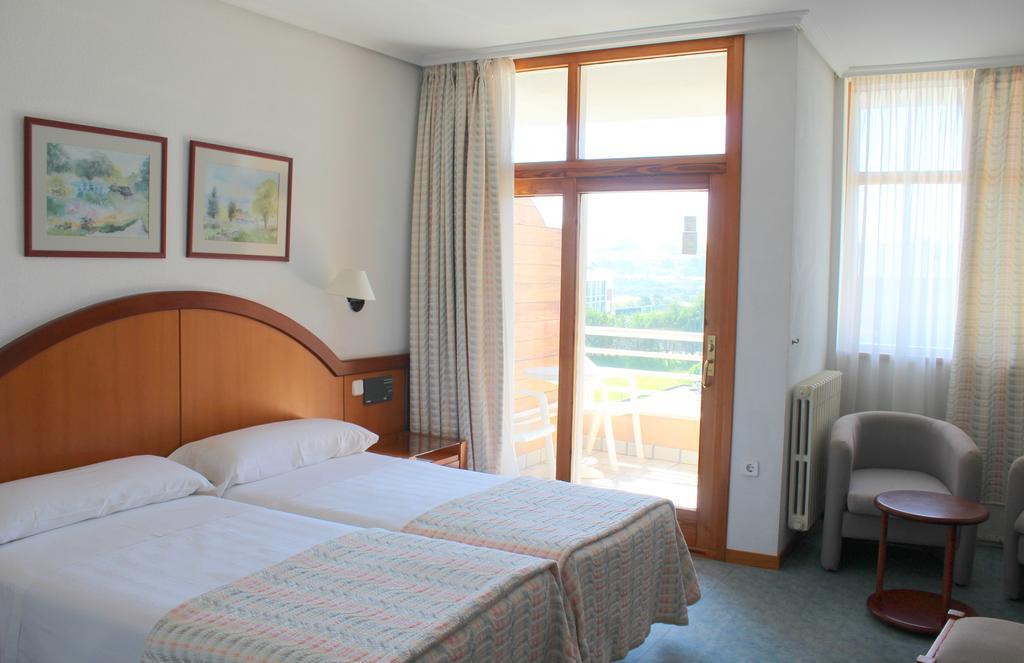 Residencia Miramar Hotel ซาน บีเซนเต เด ลา บาร์เกรา ห้อง รูปภาพ